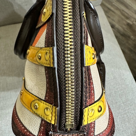 Louis Vuitton Transformed Canvas Time Trunk Alma - Picture 4 of 15